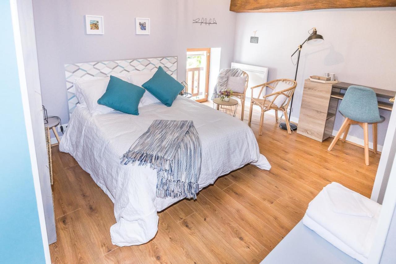 Entre Canal Et Vignes Bed & Breakfast Escolives-Sainte-Camille Dış mekan fotoğraf