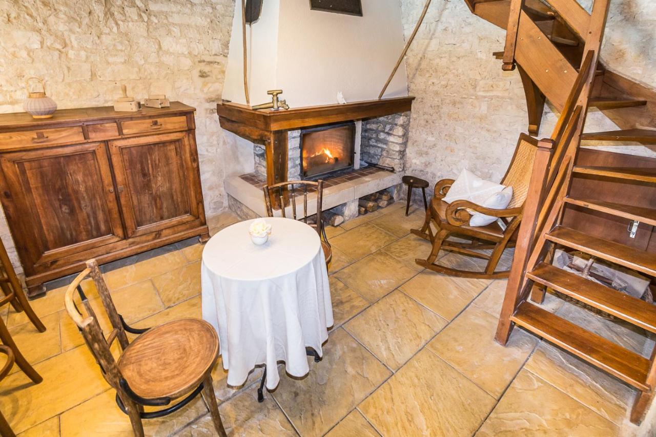 Entre Canal Et Vignes Bed & Breakfast Escolives-Sainte-Camille Dış mekan fotoğraf