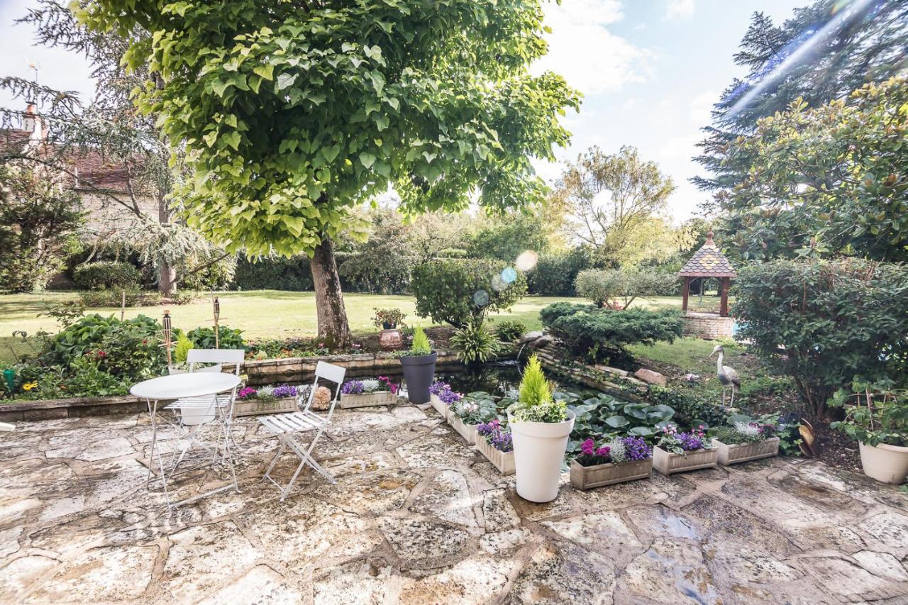 Entre Canal Et Vignes Bed & Breakfast Escolives-Sainte-Camille Dış mekan fotoğraf
