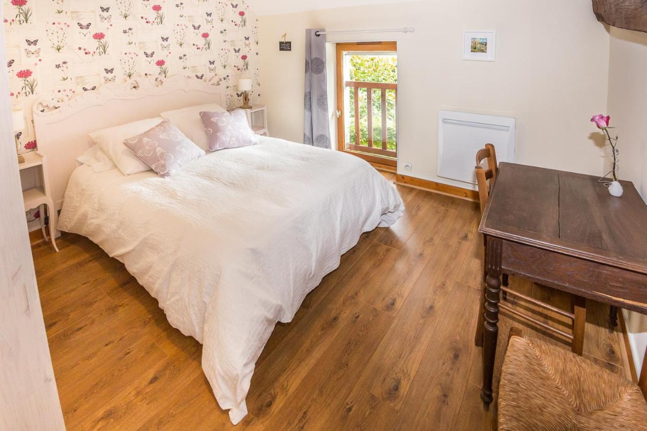 Entre Canal Et Vignes Bed & Breakfast Escolives-Sainte-Camille Dış mekan fotoğraf