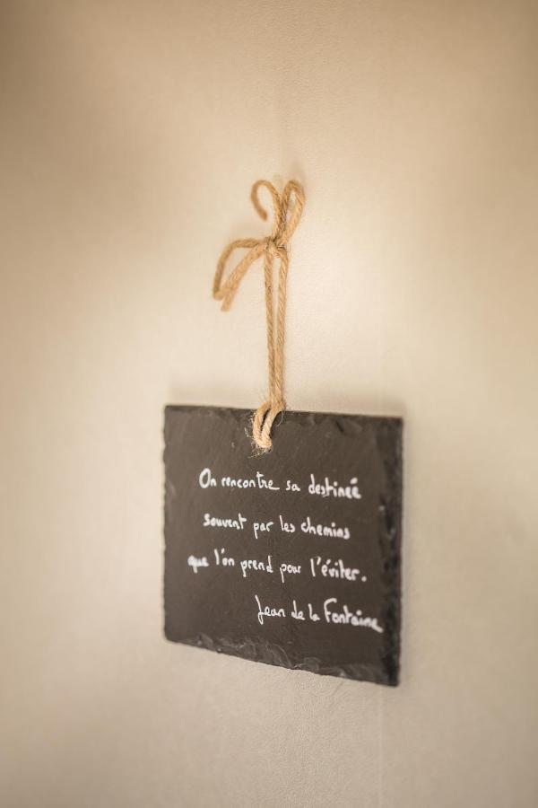 Entre Canal Et Vignes Bed & Breakfast Escolives-Sainte-Camille Dış mekan fotoğraf