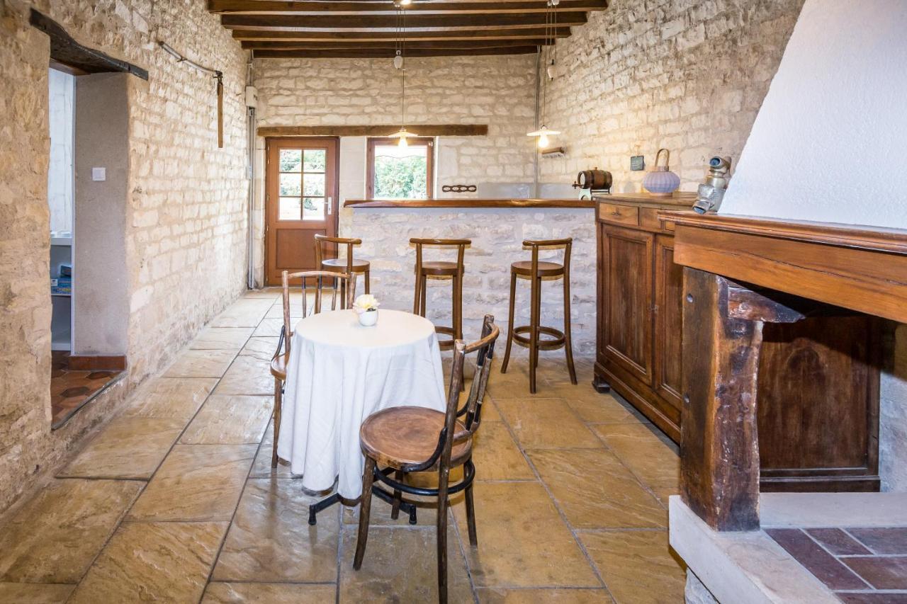 Entre Canal Et Vignes Bed & Breakfast Escolives-Sainte-Camille Dış mekan fotoğraf